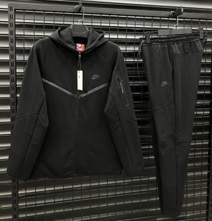 ست نایکی تکفلیس 2025 tech fleece