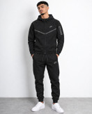ست نایکی تکفلیس 2025 tech fleece